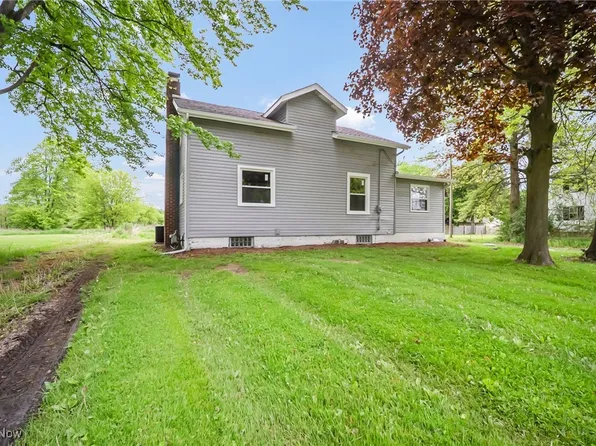 4241 Greenville Rd, Cortland, OH 44410