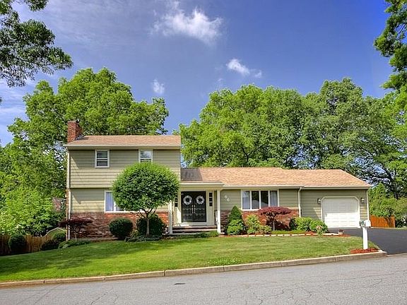 2nd image of 66 Julia Dr