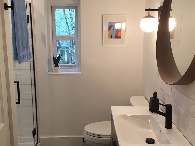 2190 Saint James Dr — Photo 12