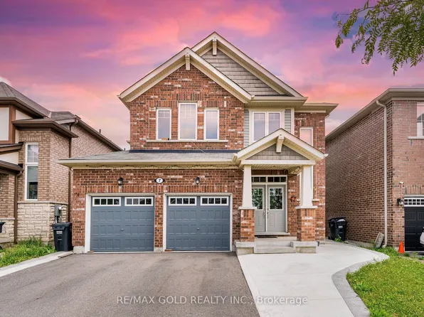 7 Troyer St, Brampton, ON L7A 4T4