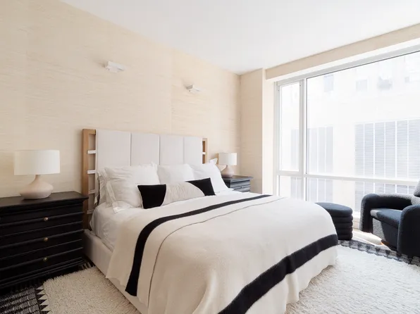 330 Spring Street image 2 of 9