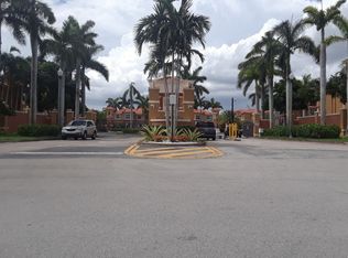 790 SW 107th Ave #301, Pembroke Pines, FL 33025