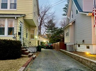 49 Terrace St, Bergenfield, NJ 07621