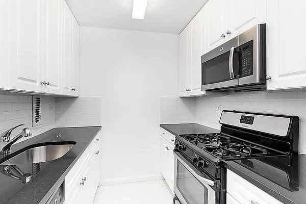 Rented by Living New York | media 6