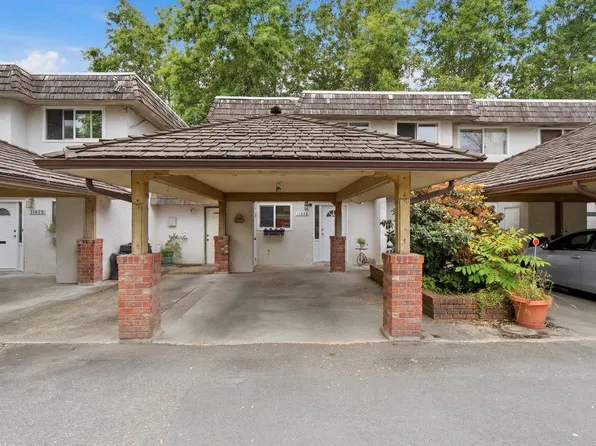 11685 Fulton St, Maple Ridge, BC V2X 6L3
