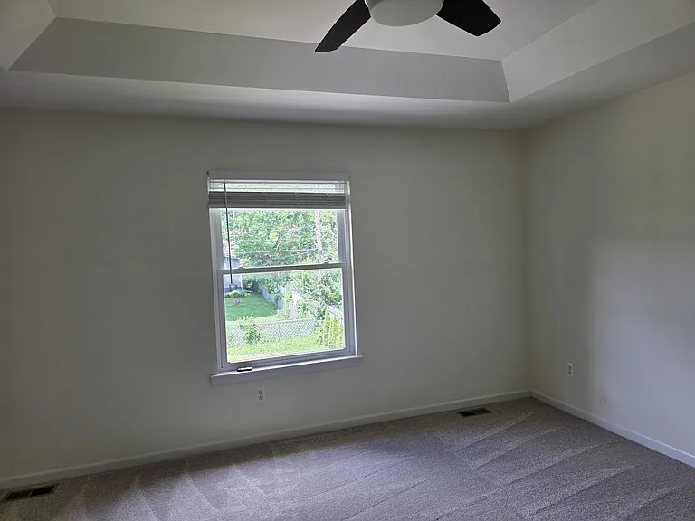 2103 Enterprise Dr — Photo 30