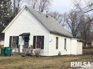 416 W Woodbury St, Macomb, IL 61455