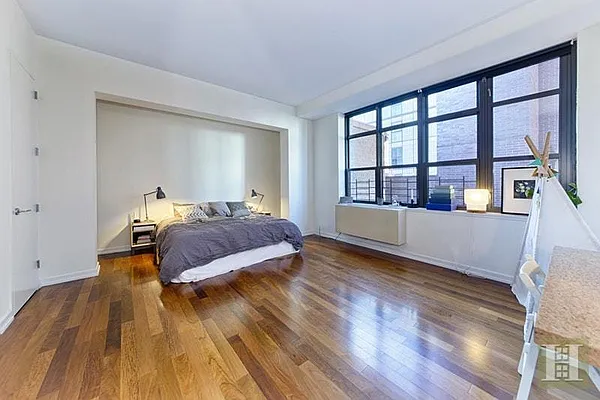 Rented by Halstead Real Estate | media 3