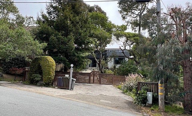 Front of house from Hillcrest drive, off street property in front