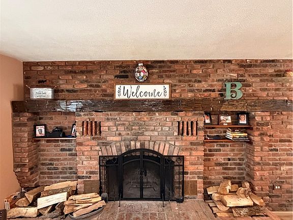 2nd image of 1397 Brandy Ln