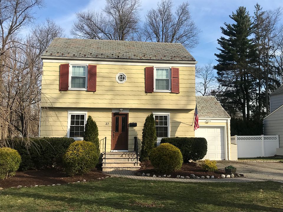 1st image of 37 Benvenue Ave