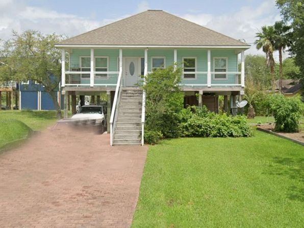 909 Gruenwald Ave
