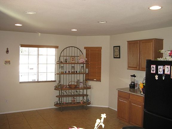 4th image of 449 Orchid Oasis Ave
