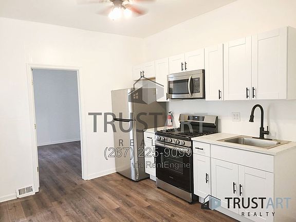 3rd image of 4917 Greene St #1