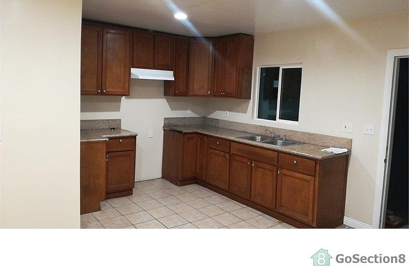 1st image of 2620 Southwest Dr #2622