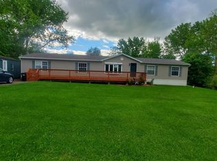 302 Tara Lee Dr, Apalachin, NY 13732