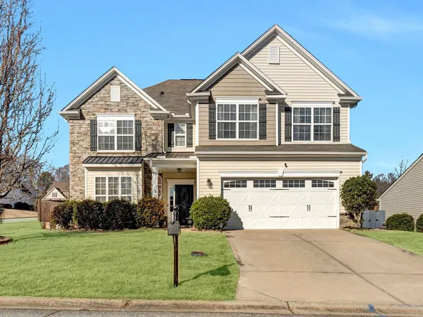 201 Bells Creek Dr, Simpsonville, SC 29681