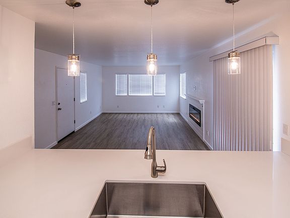 5th image of 251 S Oak Park Blvd APT 34