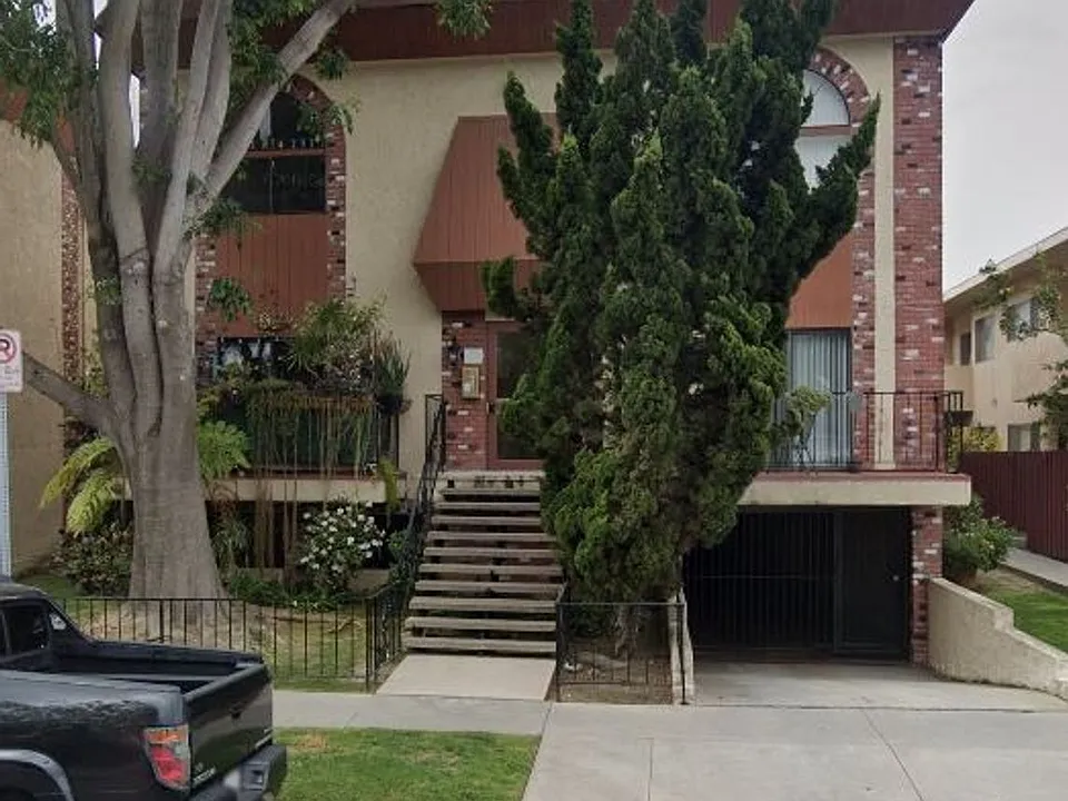 4031 McLaughlin Ave