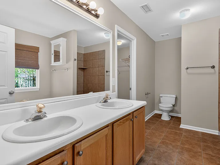 6804 Broome Bay Ct — Photo 18