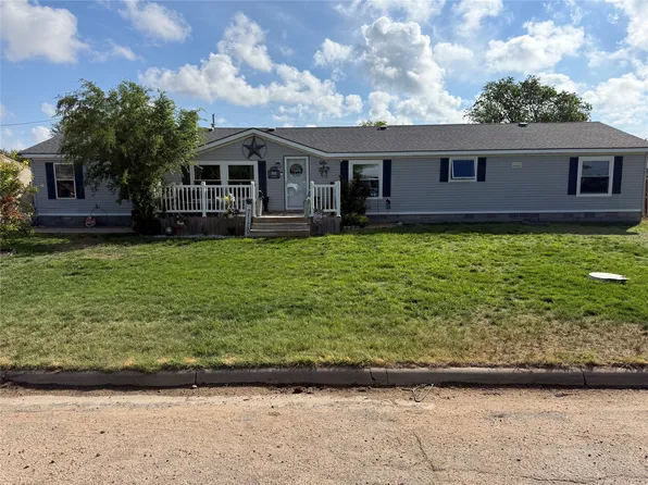 506 S Buffalo St, Lakin, KS 67860