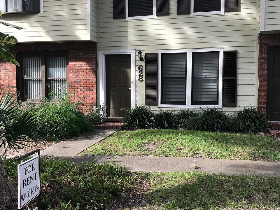 1st image of 628 Bowers Ct