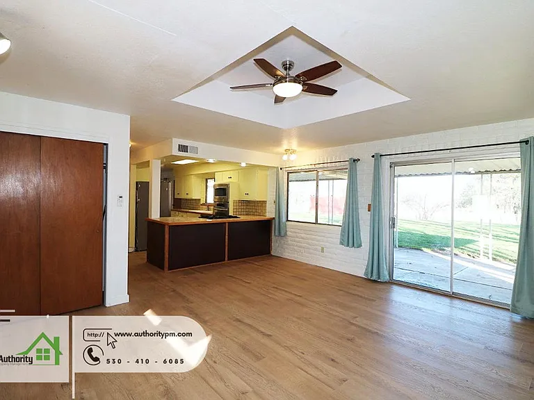 8807 Deschutes Rd — Photo 12