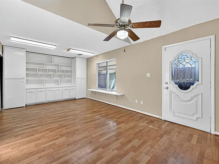 1535 Beaconshire Rd — Photo 9