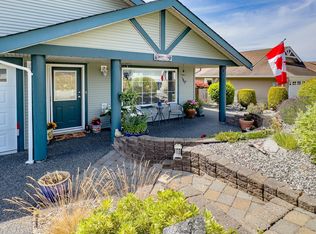 5692 Emily Way, Sechelt, BC V7Z0N5