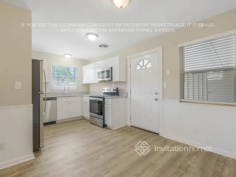 7917 Chateau Dr S — Photo 5