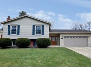 806 Timber Ln, Darien, IL 60561