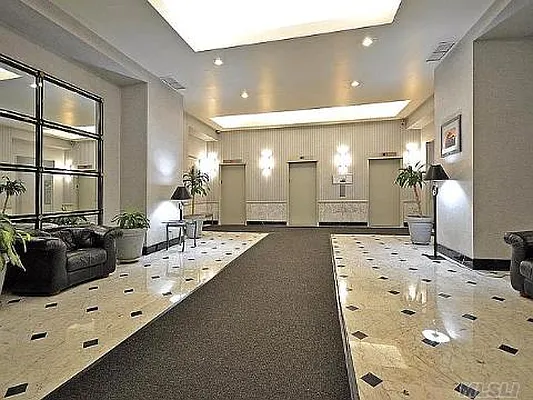 Sold by Prime Realty | media 23