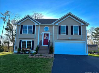 61 Brookside Dr, Killingly, CT 06241