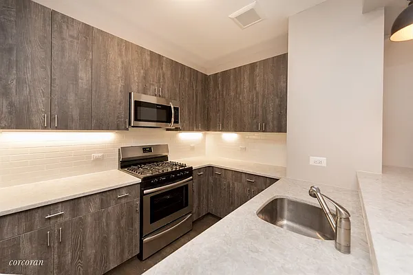 Rented by Corcoran | media 31