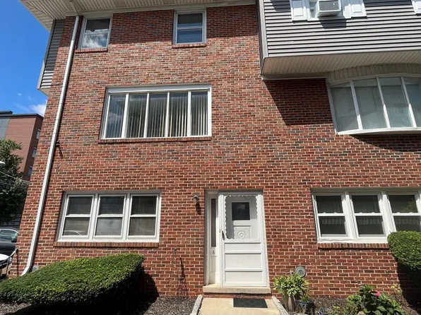 43 W 30th St APT A, Bayonne, NJ 07002