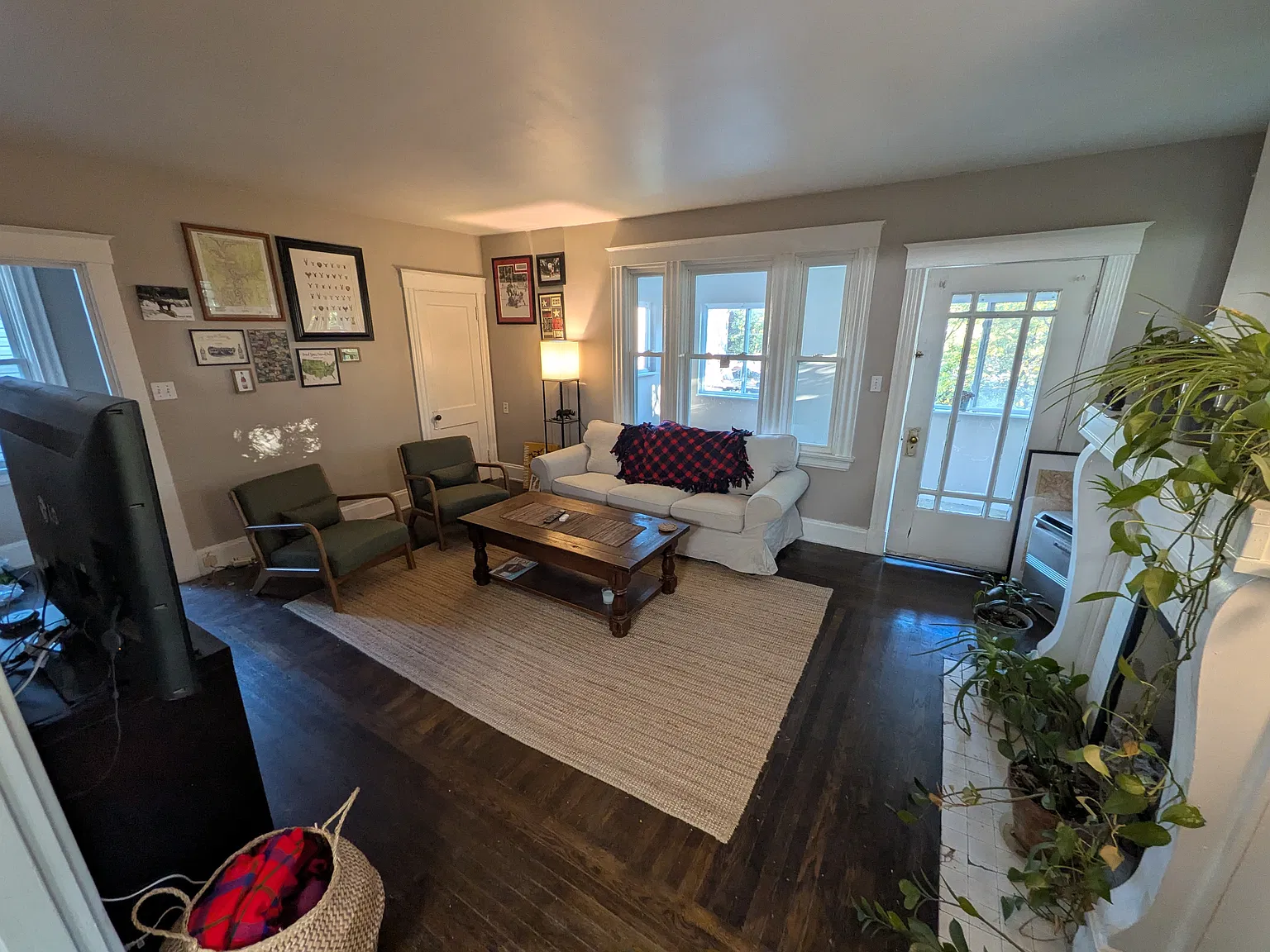 1 bed, $1,200 — Photo 2