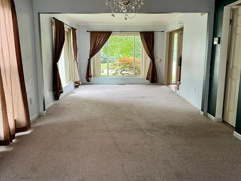 1825 Latimer Dr — Photo 81