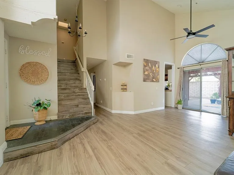 13584 E Sutter Ct — Photo 7
