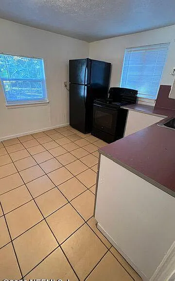 5150 Kingsbury St — Photo 9