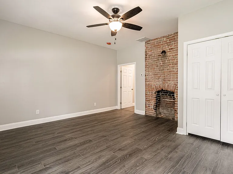 806 Longfield Ave — Photo 4