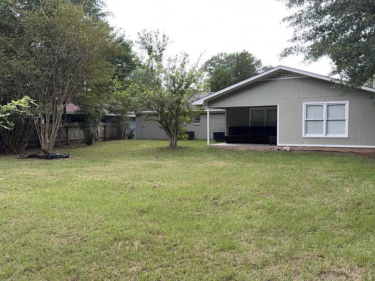 5850 Deer Trl — Photo 19