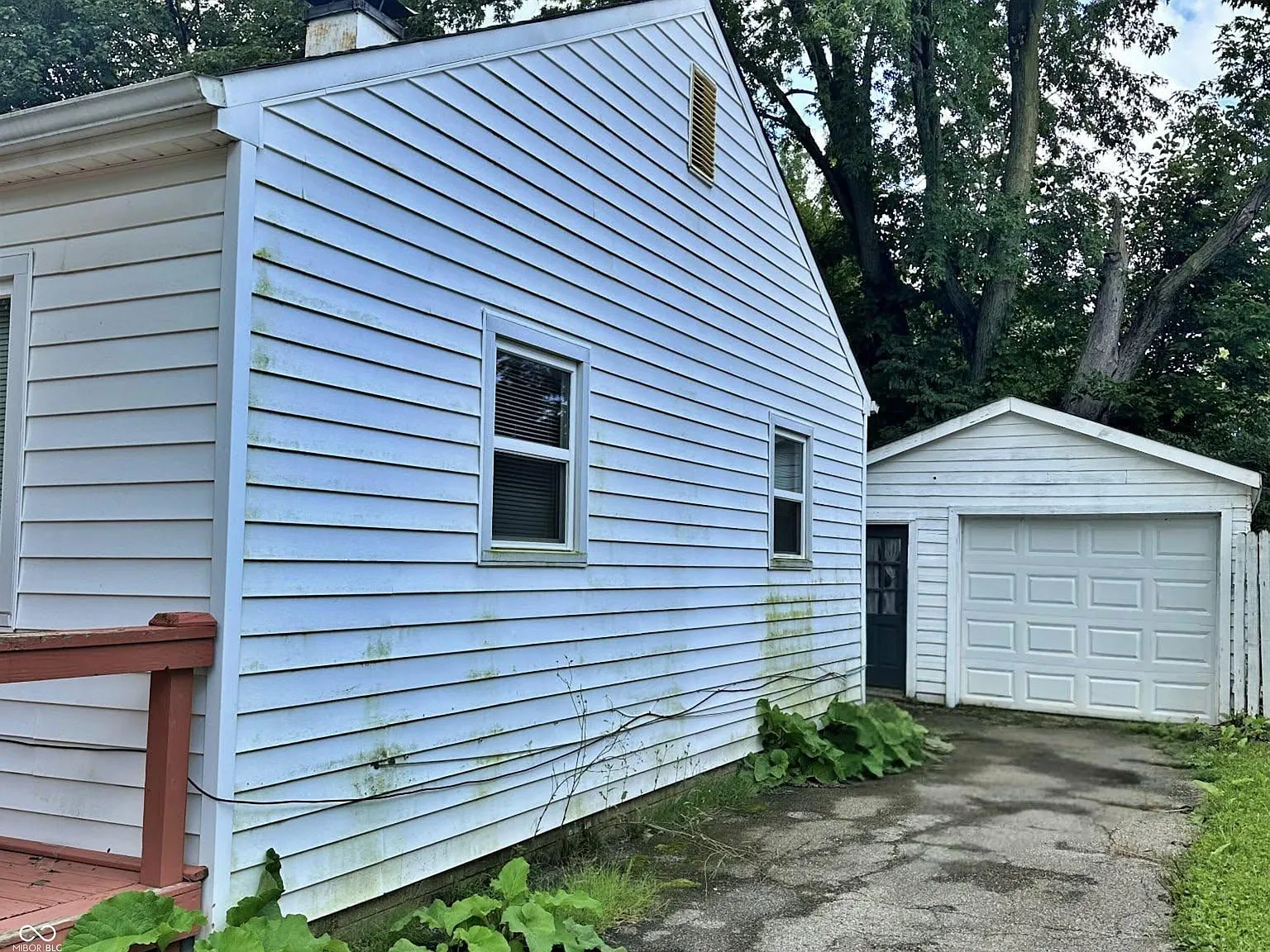 2 bed, 1.0 bath, 725 sqft, $1,100 — Photo 3