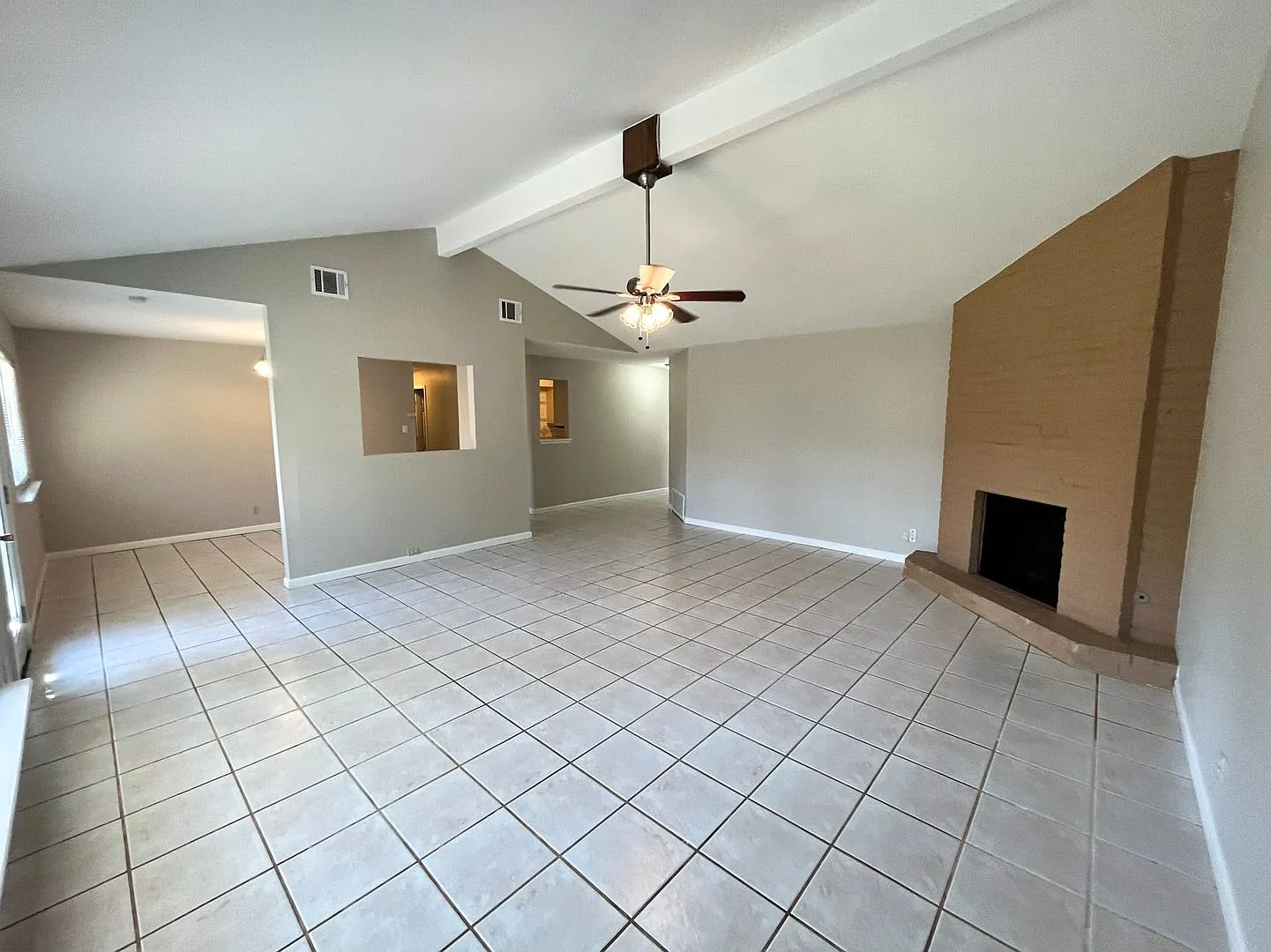 North Austin Home - Great Area and Ready NOW! — Photo 4