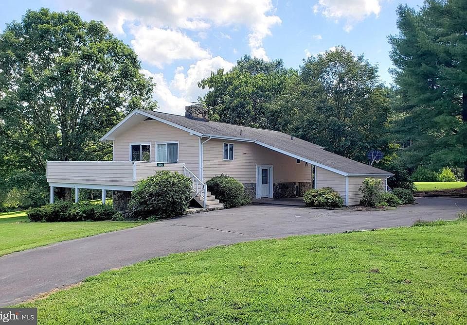 1st image of 594 Malvern Dr