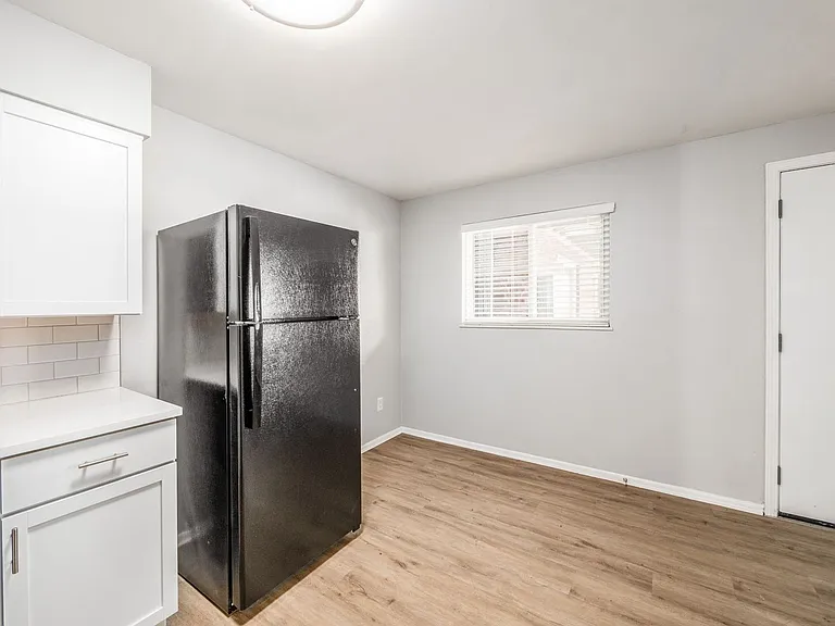 593 Riverview Dr #K — Photo 15