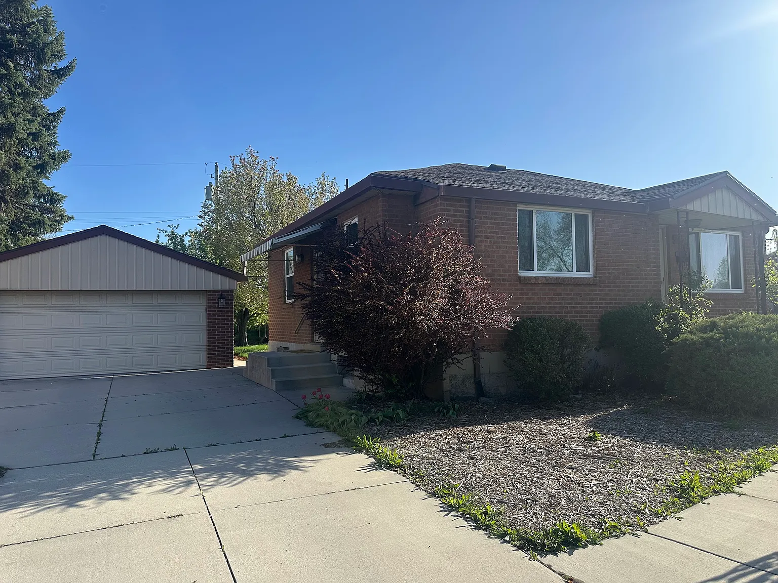 2 bed, 1.5 bath, 1520 sqft, $2,700 — Photo 1
