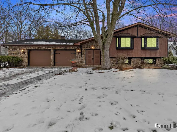 1686 Stonehaven Dr, Holt, MI 48842