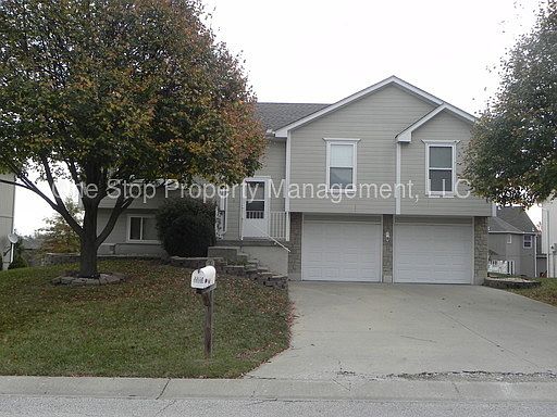 1st image of 2318 NE Maybrook Dr