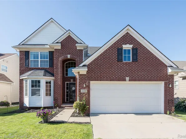 4149 Pepper Tree Ln, Howell, MI 48843