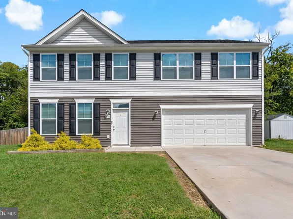 220 Minister Dr, Martinsburg, WV 25404